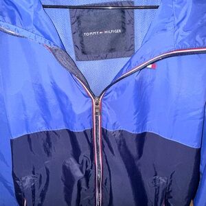 Tommy Hilfiger Men's Blue and Navy Windbreaker